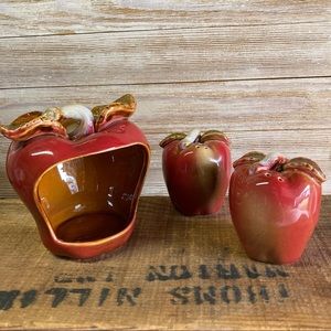 Ceramic Apple Salt & Pepper Set